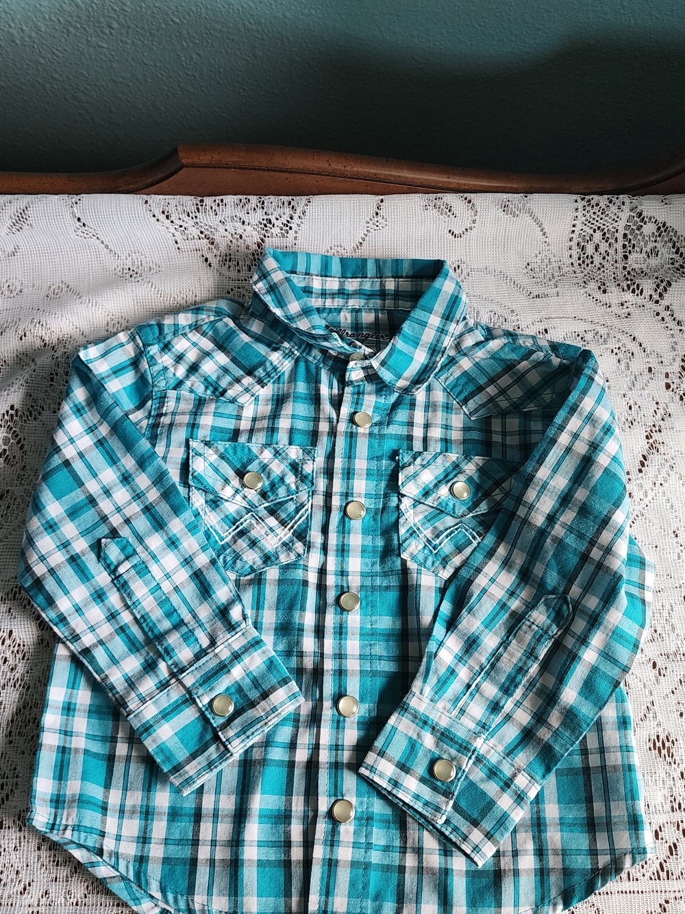 Wrangler Teal and White Plaid Button-Down Shirt